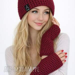 Komplet czapka i mitenki kolor burgund, rękawiczki bez palców