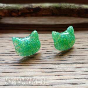 z żywicy epoksydowej Furia, kolczyki kotki