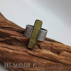 pierścionek z mlecznym bursztynem srebro 925