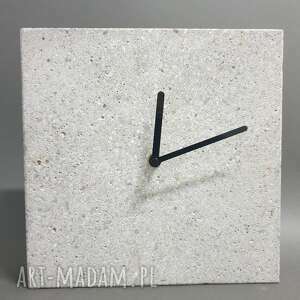 zegar z betonu stojący kwadro, loftowy, kwadratowy, nowoczesny prezent