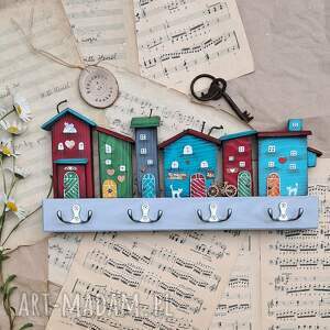 wieszak multikolorowe miasteczko rezerwacja p urbaniak, z drewna