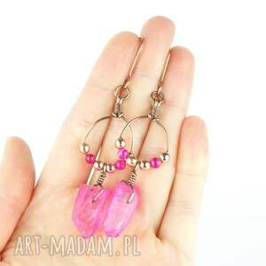 Kolczyki z kwarcu w odcieniach różu - miedziane wire wrapping (ok. 8 cm)
