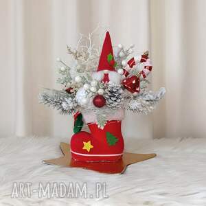 dekoracja bożonarodzeniowa ze skrzatem i światełkami stroik na boże narodzenie
