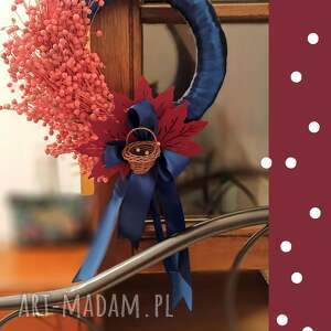 dekoracje jesienny wieniec w nietypowym wydaniu, granatowy