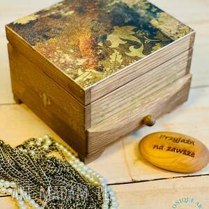 toaletka z lusterkiem, naturalne drewno, złote wzory, prezent, szkatułka