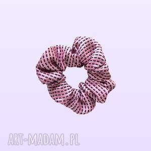 Różowa jedwabna scrunchie KID z upcyklingu