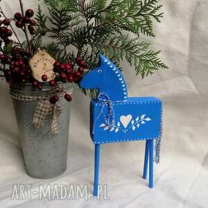 dekoracje świąteczne niebieski konik z drewna no 5 skandynawski styl świąteczna
