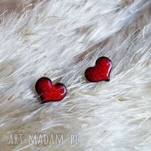 ceramiczne serca sztyfty czerwone kolczyki serduszka damski prezent biżuteria autorska