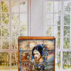 artystyczna komoda ręcznie malowana, gejsza, unikat z szufladami