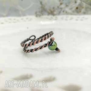 green hematite mini - pierścionek spiralny z miedzi, minimalizm