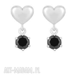 srebrne kolczyki serca z czarnymi cyrkoniami sercami, serduszkami