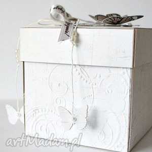 handmade scrapbooking kartki ślubne pudełko z motylami