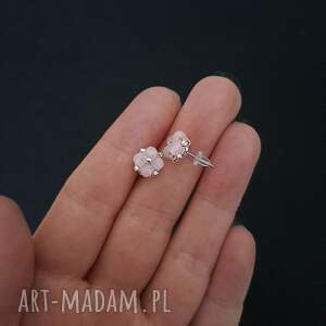 delikatne różowe kolczyki sztyfty - kwarc różowy pudrowy róż, biżuteria