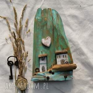 rustykalny wieszak z domkami na klucze ręcznie malowane, stare drewno