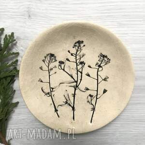 handmade ceramika talerzyk z roślinkami z łąki