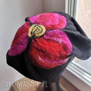 czapka wełniana filcowana zimowa handmade w kwiaty na podszewce - rozmiar