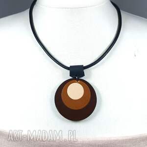 brązowa minimalistyczna zawieszka skórzana na rzemieniu, brązowa zawieszka