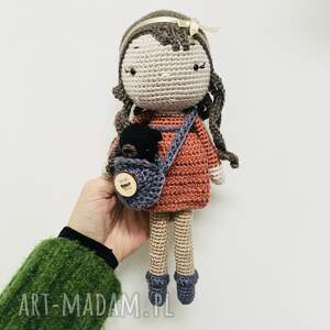 ręcznie zrobione lalki lalka z misiem maskotka przytulanka szydełkowa