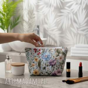 Kosmetyczka Łąka duża pikowana wodoodporna na prezent KW025