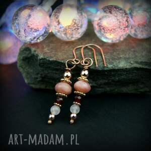 różowe kolczyki opal kwarc rubin niej kamieniami