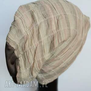 ręcznie zrobione czapki czapka uszyta z bardzo ciekawej tkaniny na podszewce, wiosenna