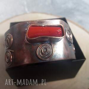 bransoleta z czerwonym koralem, biżuteria handmade unikatowa