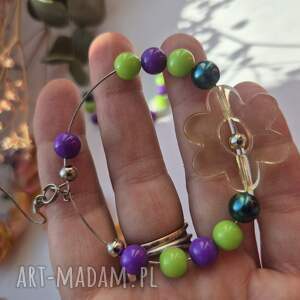 Kolczyki: kolana zdarte serce niewiele warte, lekkie zwariowane