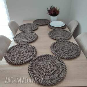 Komplet podkładek szydełkowych pod talerze ze sznurka 8szt - 32cm