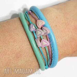 Prezent Bransoletka - Pastelowe serduszka - rzemienie