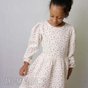 handmade pomysł na upominki sukienka dla dziewczynki kremowa