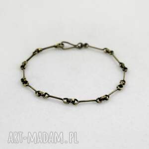 Cieńsza mosiężna bransoletka-łańcuszek z ciemną patyną, ręcznie robiona