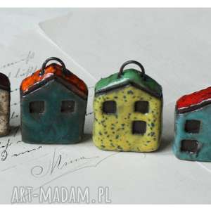 zestaw 6 domków z zaczepami ii ceramika domek brelok