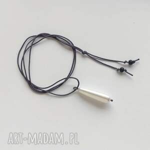 okrąg wisiorek, srebro, sznurek, koralik, unikalny