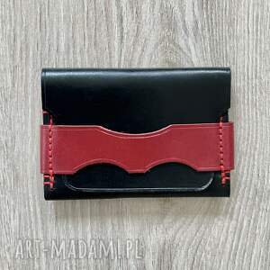 handmade portfel czarno-czerwony ze skóry na karty. Ręcznie uszyty