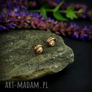 Małe kolczyki sztyfty z cytrynem - miedziane wire wrapping