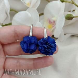 kobaltowe, małe kwiatki, niebieskie kolczyki, chabrowe klipsy, chabrowe kolczyki