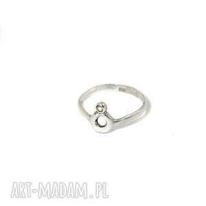 pierścionek z cyrkonią minimalistyczny, delikatny srebro, 925