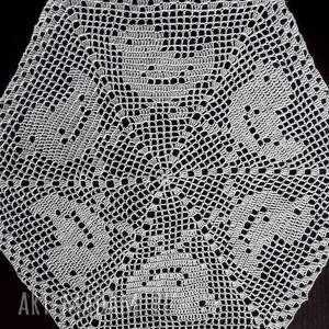 Serwetka kurczaki, szydelkowa, stół