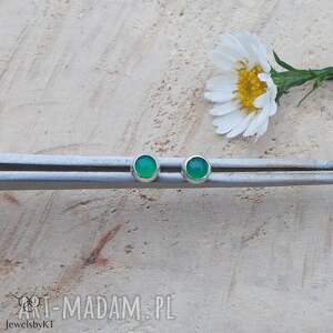 kropki zielonego agatu 4mm - kolczyki, srebrne sztyfty, delikatna biżuteria