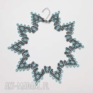 Ażurowa kolia Gwiazda z koralików szklanych w odcieniach turkusu