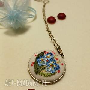 krainahafturecznego ręcznie haftowany wisior zofia na filcu stylowo, boho