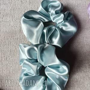 ozdoby do włosów gumka scrumchies, gumkadowłosów modnafryzura