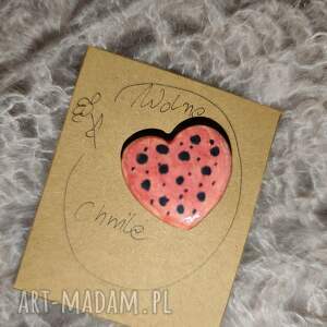 broszka ceramiczna mini serce biżuteria prezent, babci przypinka