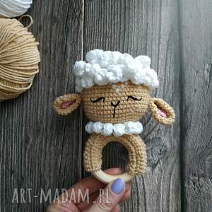 handmade zabawki grzechotka owieczka