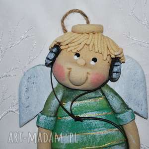 handmade pomysł na prezent świąteczny muzyka łagodzi obyczaje - aniołek z masy