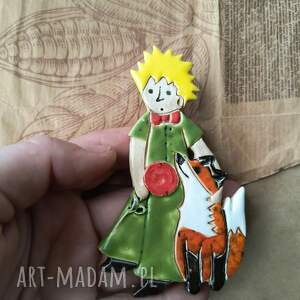 Broszka z motywem Księcia, ceramika, mały książę, lis, róża