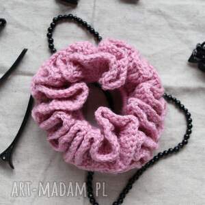 scrunchie frotka gumka do włosów szydełkowa, robiona szydelkiem