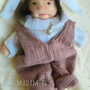 Lalka artystyczna Lilka 32 cm - rzeźbiona twarz, peruczka z lamy