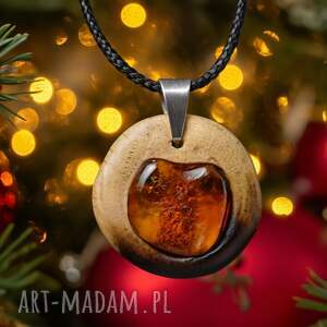 drewniany wisiorek - bursztynowe serce ręcznie rzeżbiony naszyjnik z drewna