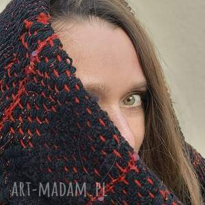 piękny, mięsisty komin wulkan, wytkany ręcznie na krośnie cekiny, duży szal